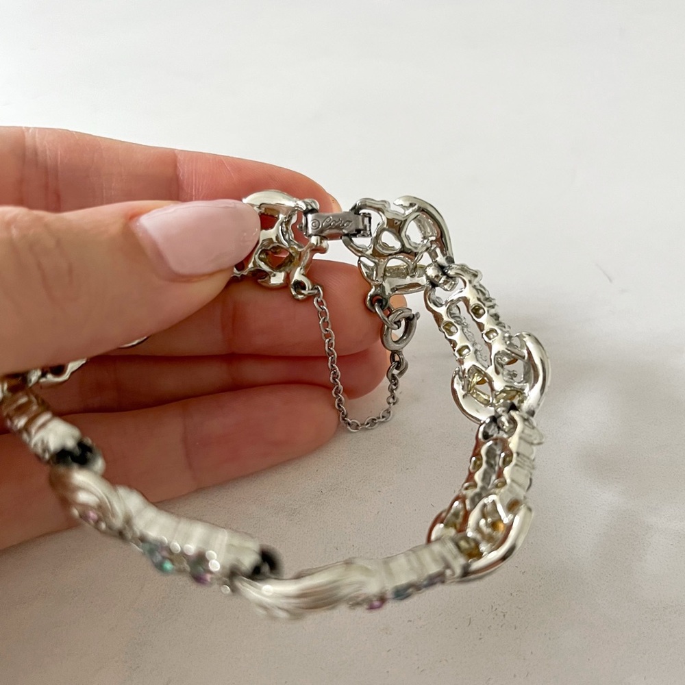 Elegant Silver Bracelet with Crystal Accents - Picture 3 of 5